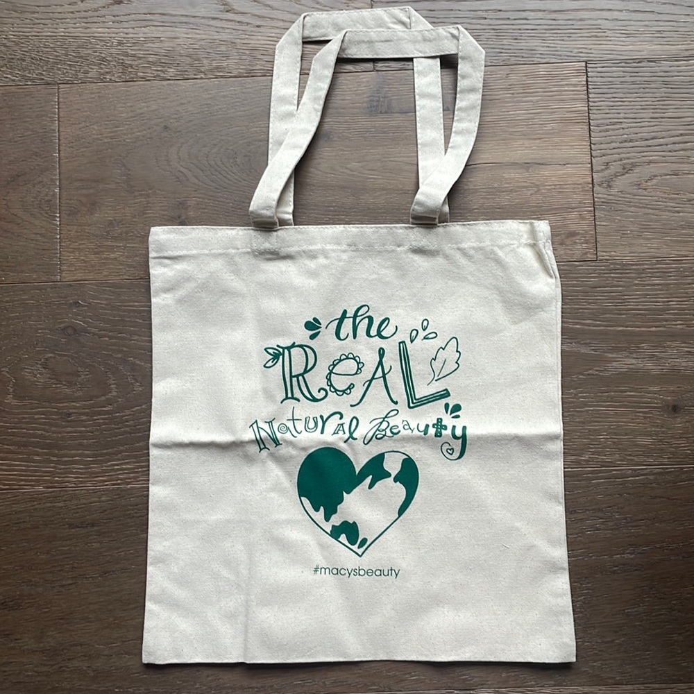NWT Macy’s Reusable Tote The Real Natural Beauty Earth